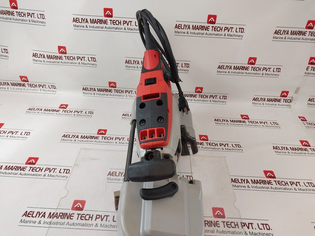 Milwaukee 6225 Heavy-duty Corded Band Saw