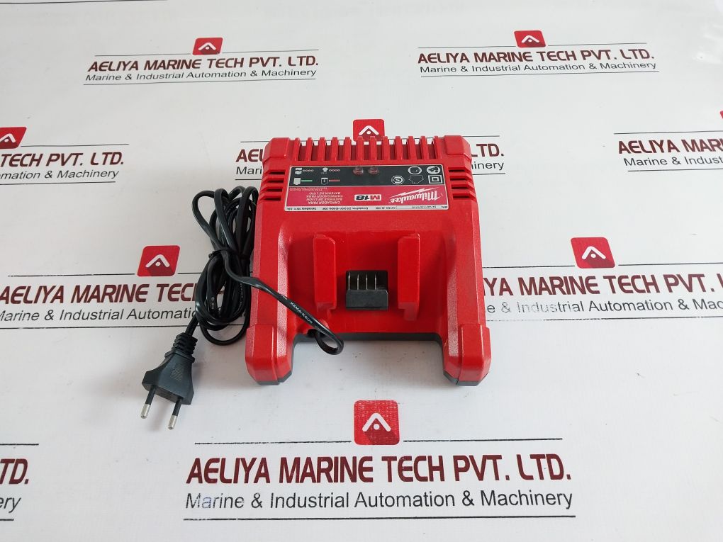 Milwaukee M18 Lithium Battery Charger 48-1859
