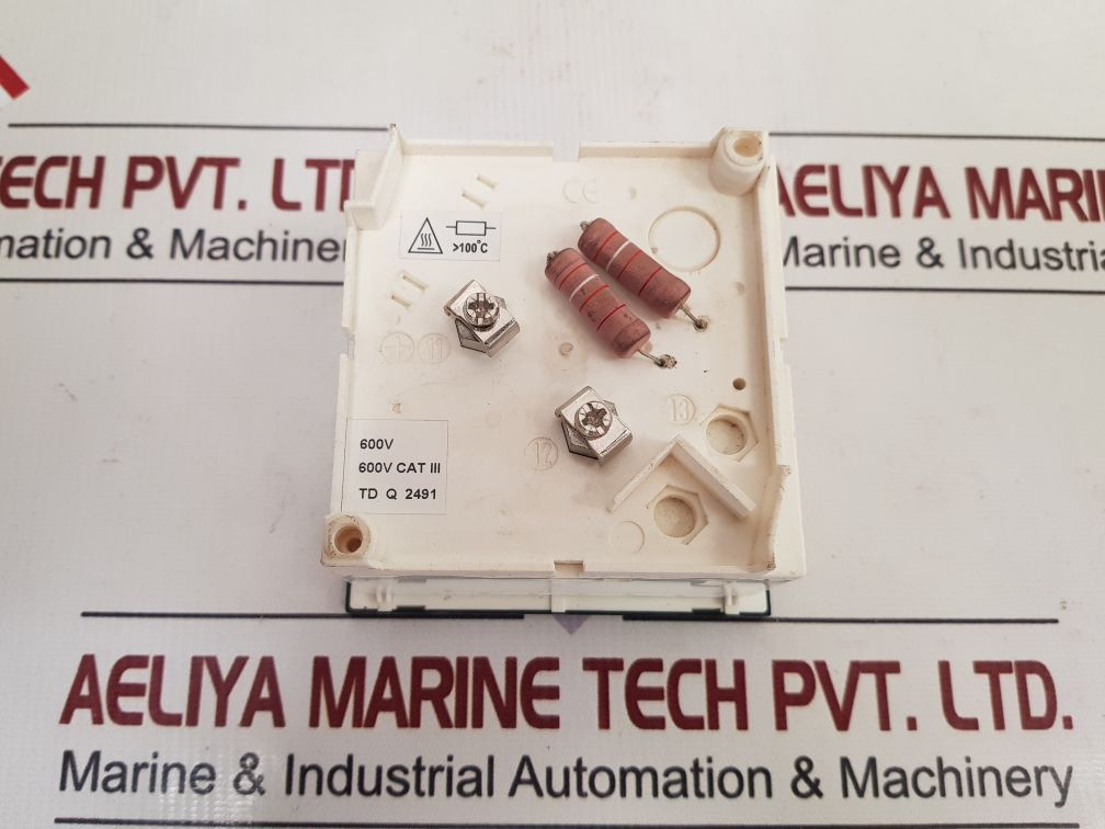 Mit 0-600V Voltmeter