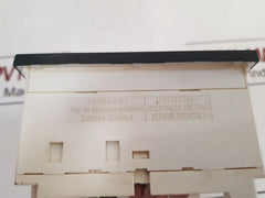 Mit 0-600V Voltmeter