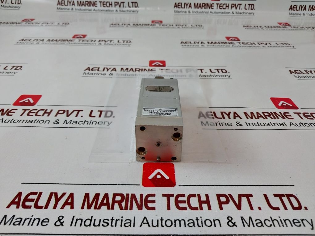 Mitsubishi/Wabco 3750239200 Pressure Reducing Valve