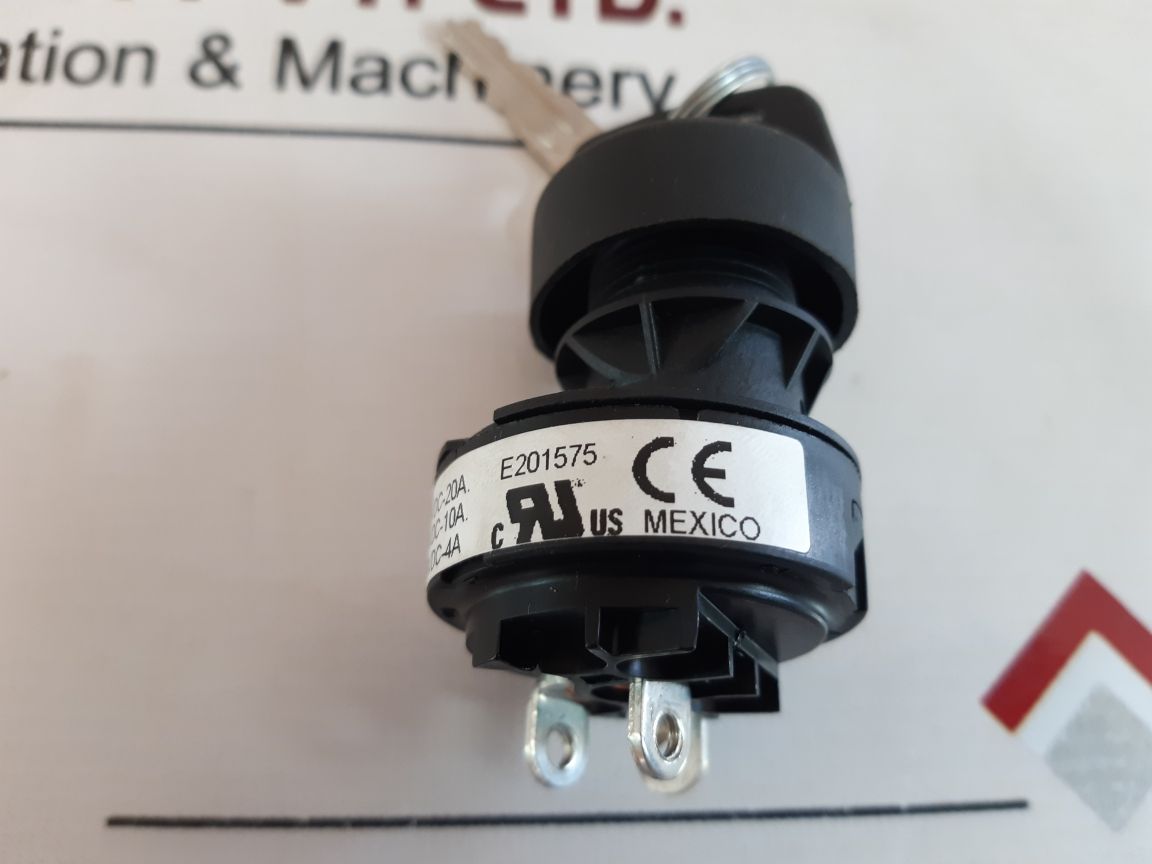 Mitsubishi 97E04-00300 Electrical Key Switch J1B1B