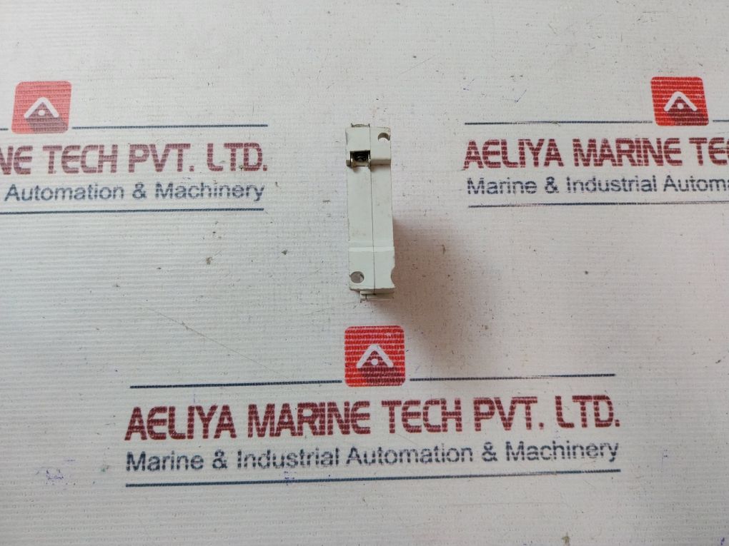 Mitsubishi Cp30-ba Circuit Protector 250Vac 65Vdc
