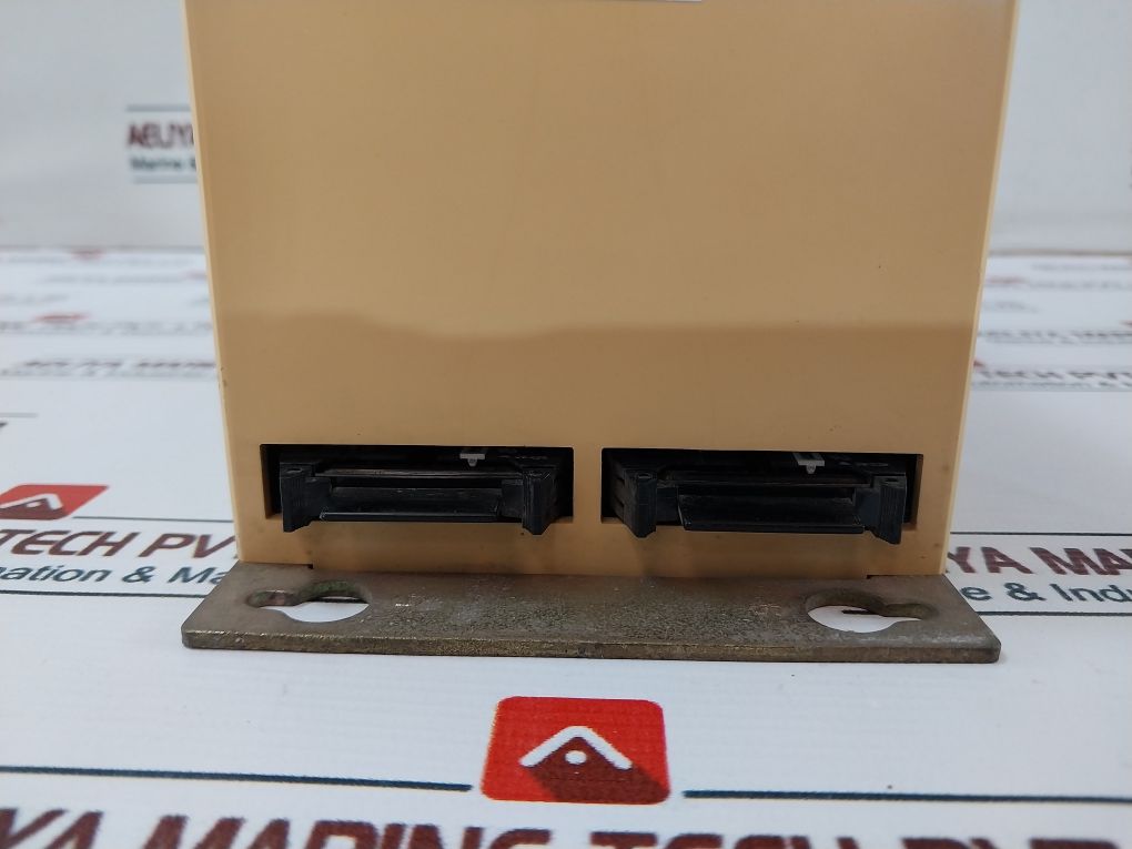 Mitsubishi E-01T-4131 Output Programmable Controller