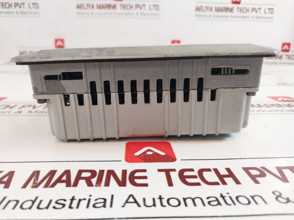 Mitsubishi E1043 Touch-screen Hmi Display 06702 Version 1.03 [Display Issue]