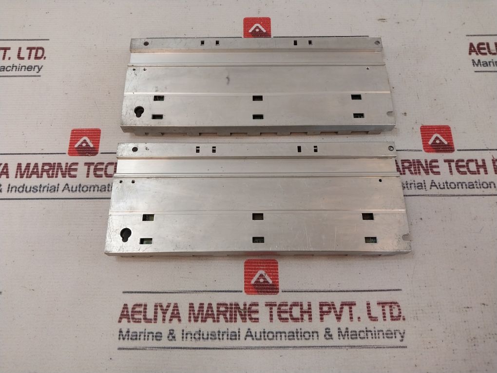 Mitsubishi E46669-711V Base Unit 