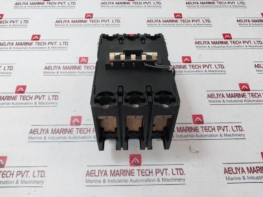 Mitsubishi Electric Nf225-sh No-fuse Breaker 150Amp Pole-3P