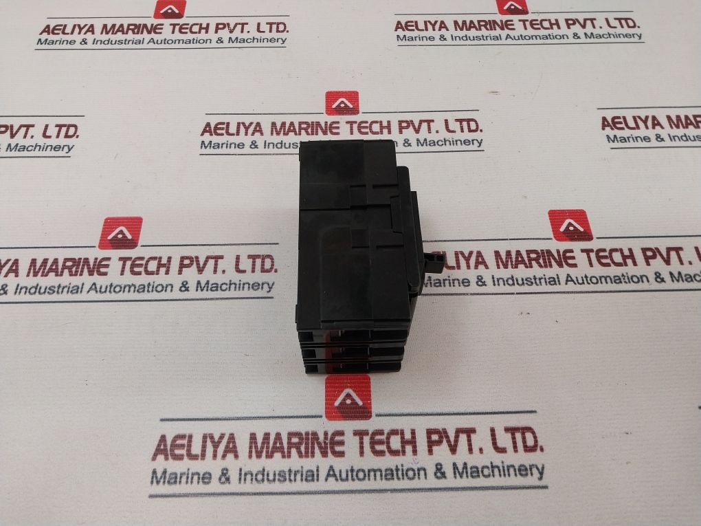 Mitsubishi Electric Nf30-sp No-fuse Breaker 3 Pole