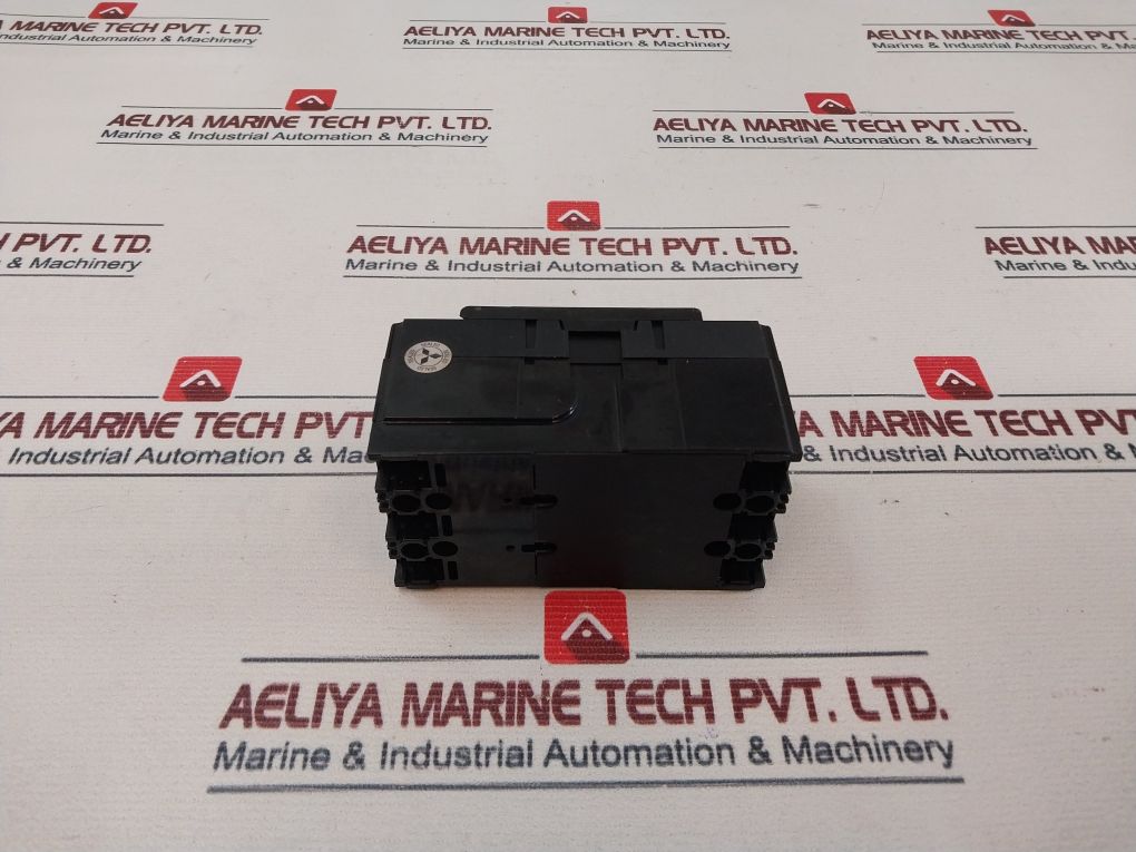 Mitsubishi Electric Nf30-sp No-fuse Breaker 3 Pole