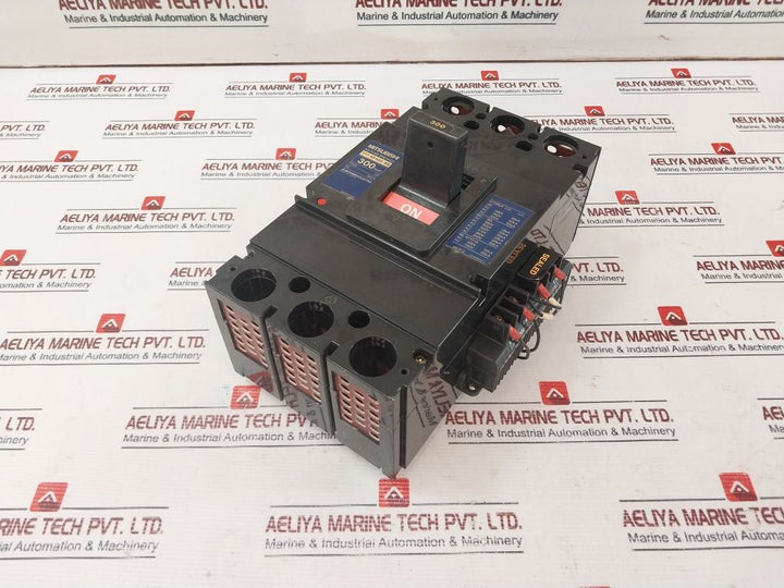 Mitsubishi Electric Nf400-ss No-fuse Breaker Uvt-mc 300Amp Ac660V