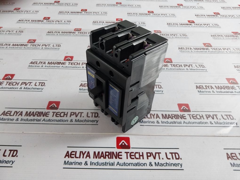Mitsubishi Electric Nf60-sw 3 Pole No-fuse Circuit Breaker Ac 220V 50A 50/60Hz