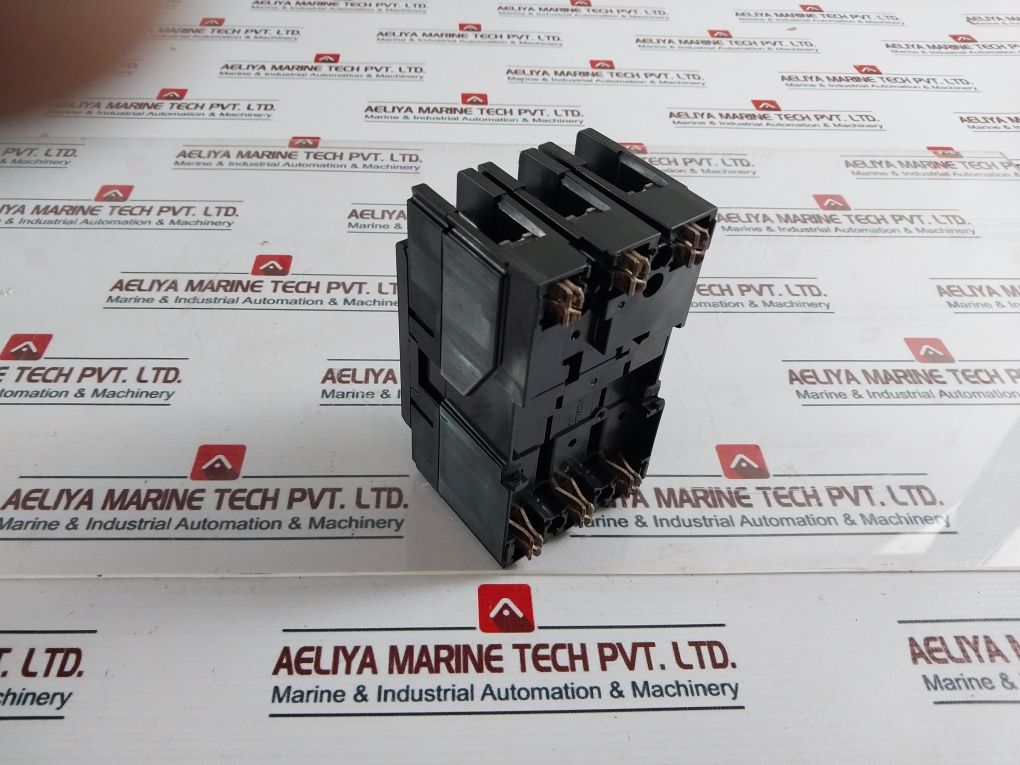 Mitsubishi Electric Nf60-sw 3 Pole No-fuse Circuit Breaker Ac 220V 50A 50/60Hz