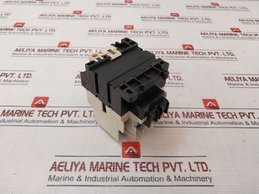 Mitsubishi Electric S-n21 Magnetic Contactor 32A