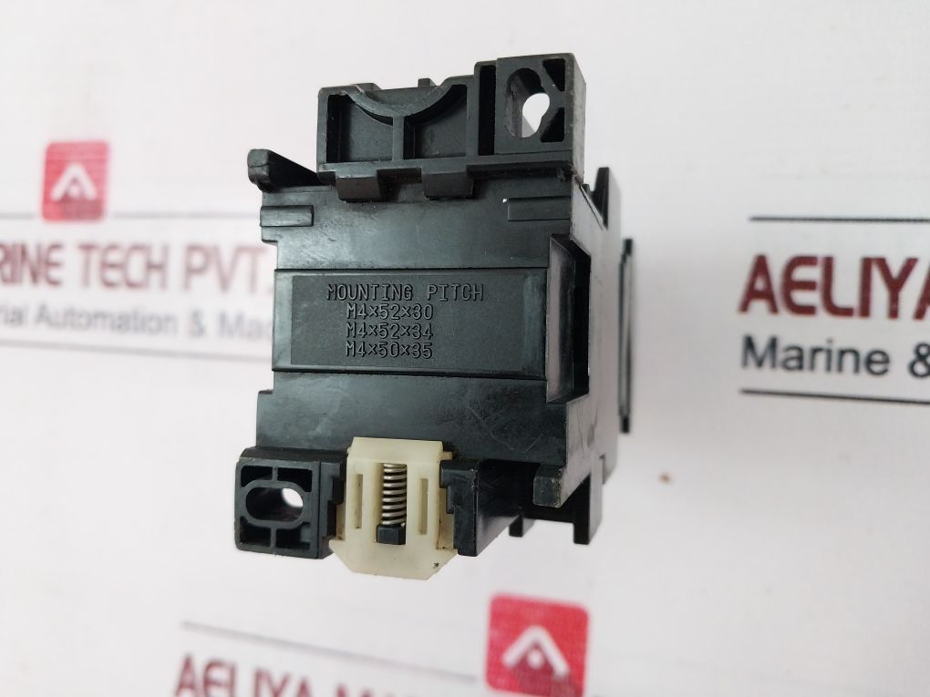 Mitsubishi Electric Ua-tr4An Pneumatic Time Delay 220V 0.15A
