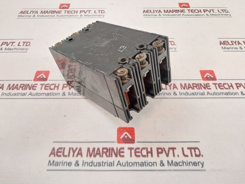 Mitsubishi Nf100-s No-fuse Breaker 600V