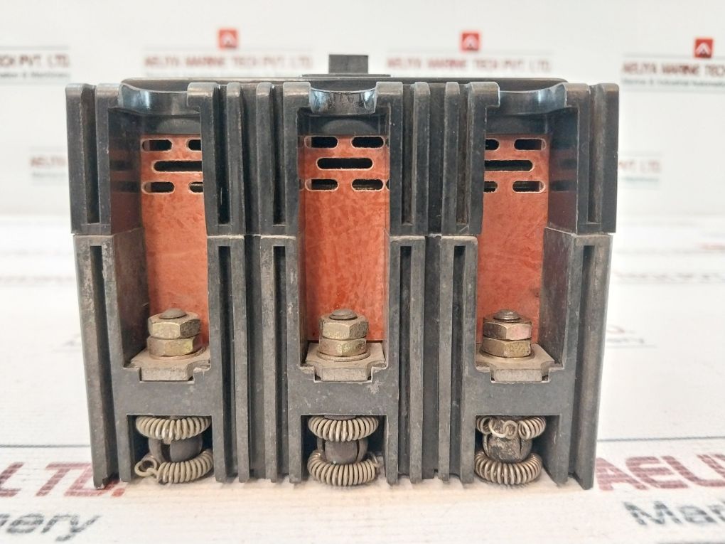 Mitsubishi Nf100-s No-fuse Breaker 600V