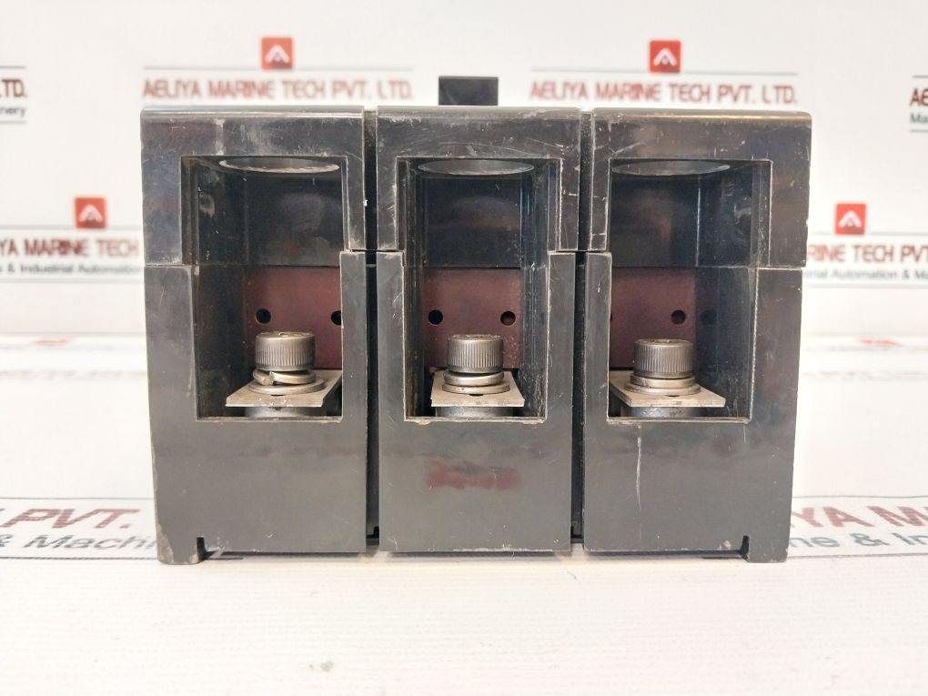 Mitsubishi Nf225-s No-fuse Breaker
