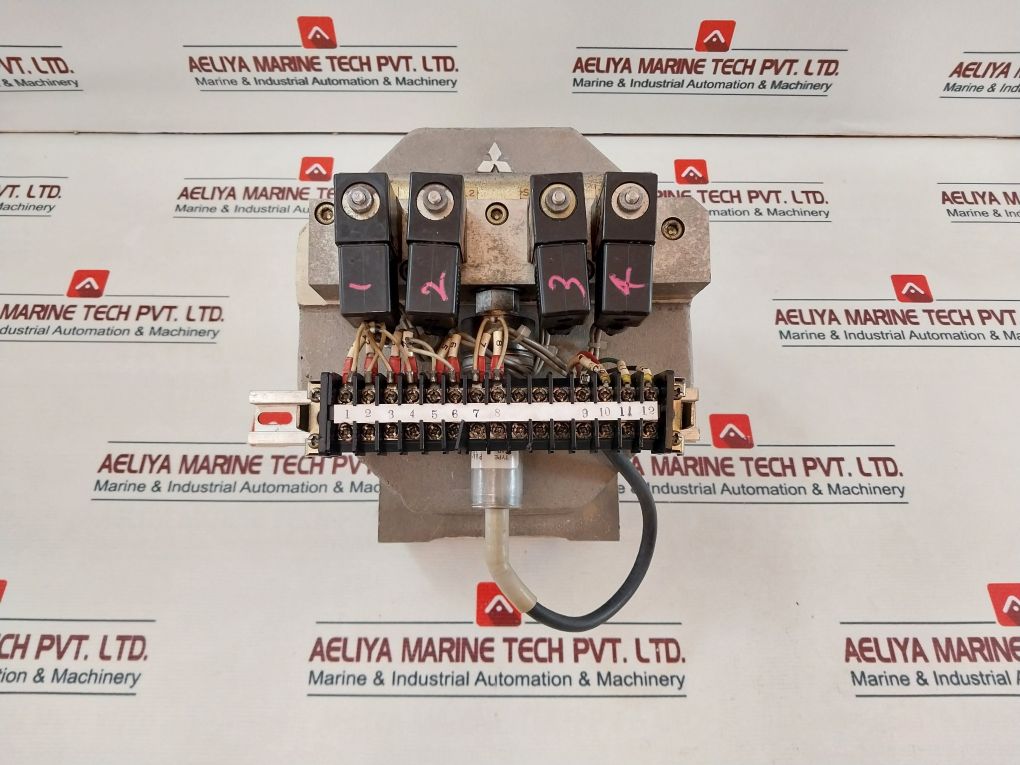 Mitsubishi 321 910S