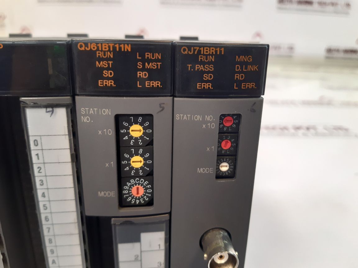 Mitsubishi Q61P,Q02Ucpu,Qx40,Qy40P,Qj61Bt11N,Qj71Br11 Rack
