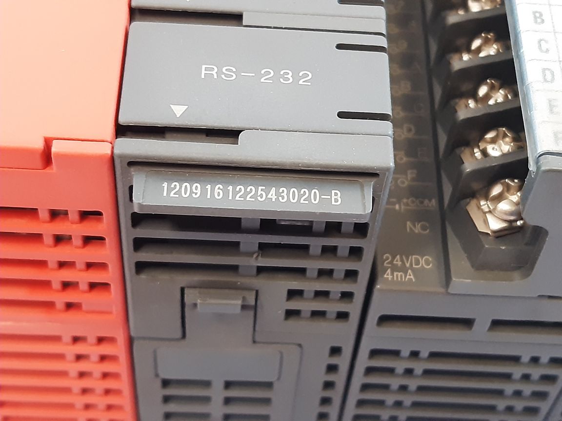 Mitsubishi Q61P,Q02Ucpu,Qx40,Qy40P,Qj61Bt11N,Qj71Br11 Rack
