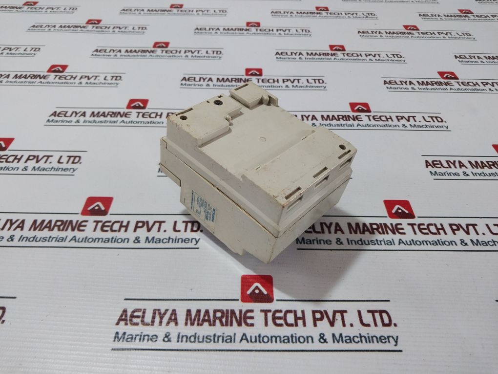 Mitsubishi Tu-50D Time Switch 15A Ac250V 50/60Hz
