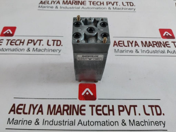 Mitsubishi Wabco 3712052000 Pneumatic Directional Valve