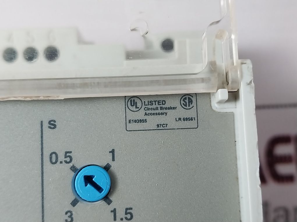 Mn/Uvr 100/130V Ac/Dc