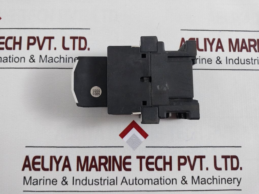 Moeller Dil00Am-10 Contactor With 11 Dil M