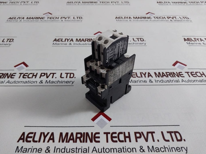 Moeller Dil00Am-10 Contactor With 11 Dil M