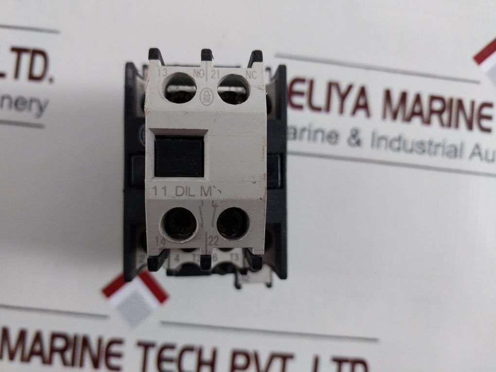 Moeller Dil00Am-10 Contactor With 11 Dil M