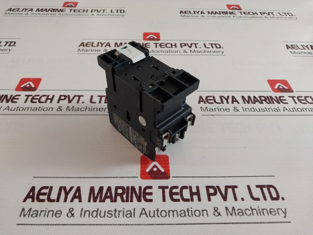 Moeller Dil0M Auxiliary Contactor 24V 50/60Hz