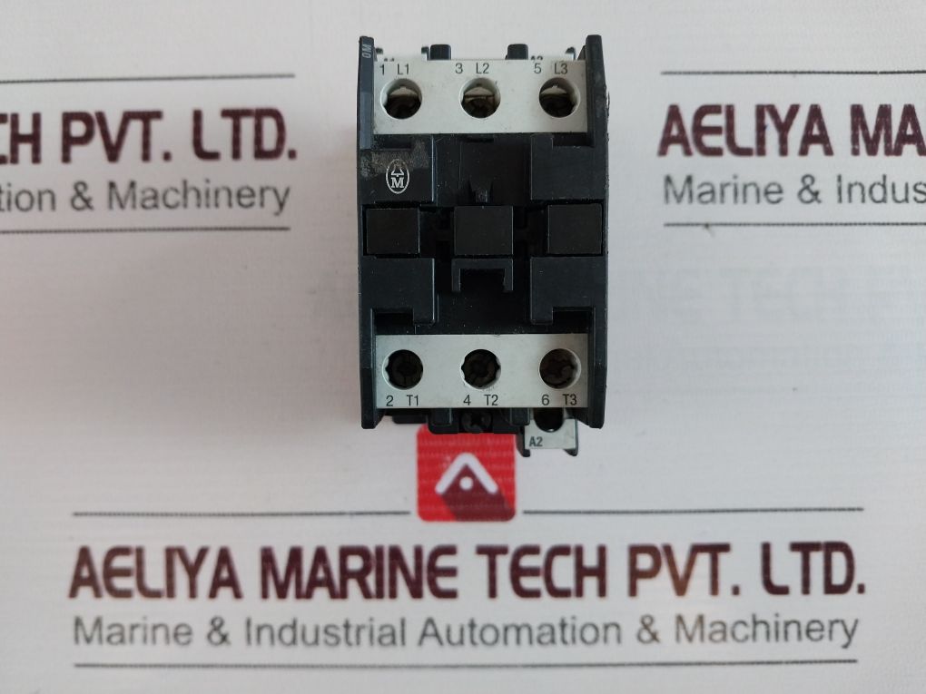 Moeller Dil0M Auxiliary Contactor 24V 50/60Hz