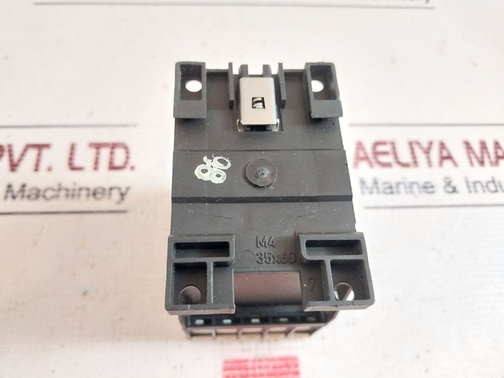 Moeller Dil A-40 Contactor Relay 6000V 240V 60Hz
