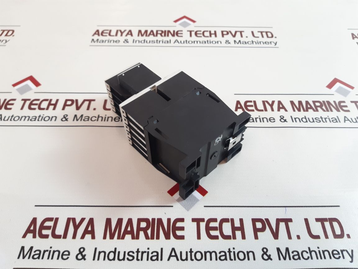 Moeller dil a-xhi22 contactor with dil a-40 relay without box