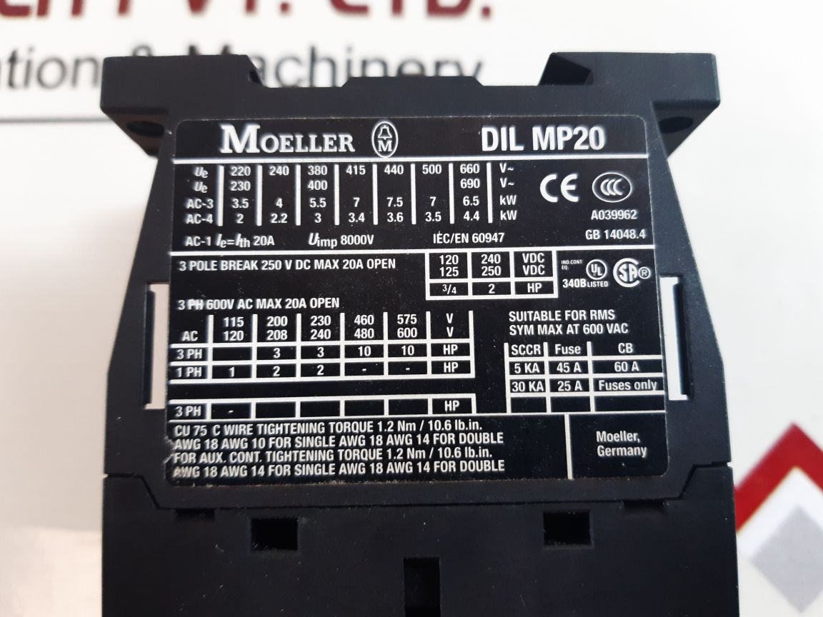 Moeller dil m32-xhi22 contactor with dil m12-xspr240 auxiliary contact