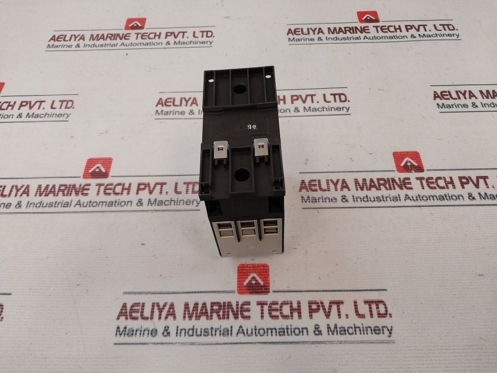 Moeller Dil M40 Contactor 200-240Vdc