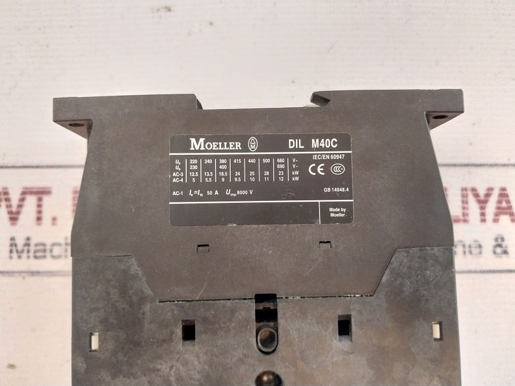 Moeller Dil M40 Contactor 200-240Vdc