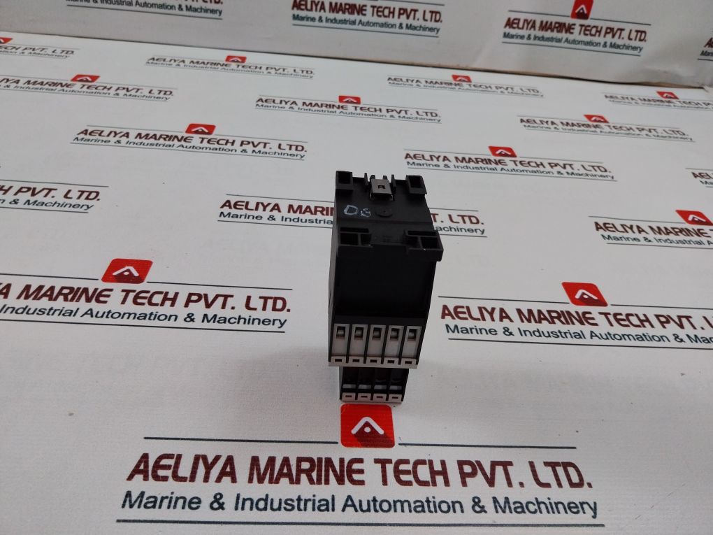 Moeller Dil M9-10 Contactor With Dil A-xhi40 Auxiliary Contact Module