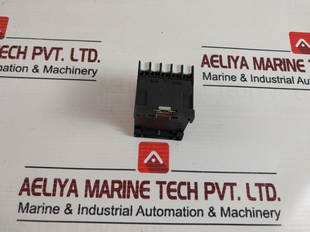 Moeller Dilem-10 Contactor 250V Dc 0.5A