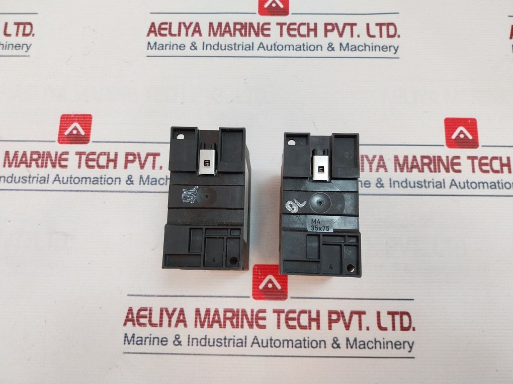 Moeller Dilm17-01 Contactor 24V 60Hz