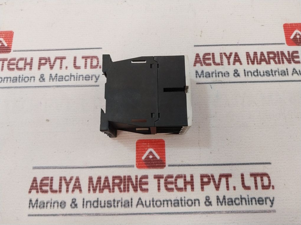 Moeller Dilm9-10 Contactor 250V