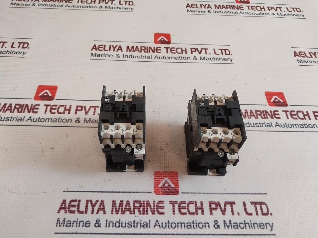 Moeller Dilr22 Auxiliary Contactor 6000V 240V 60Hz