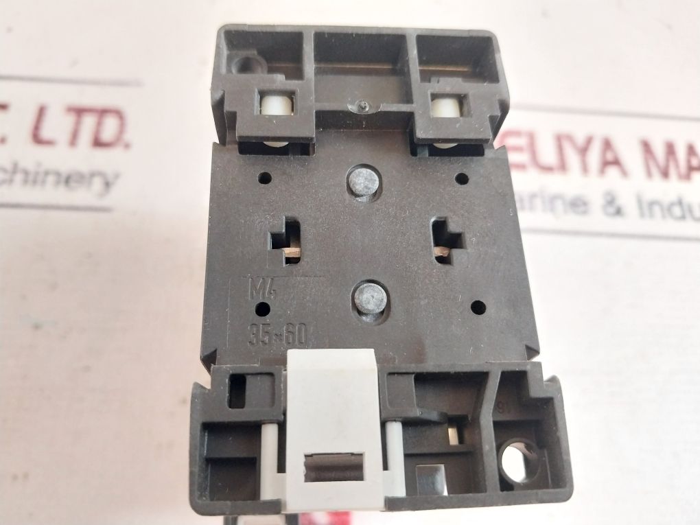 Moeller Dilr22 System Contactor Relay 440V 60Hz