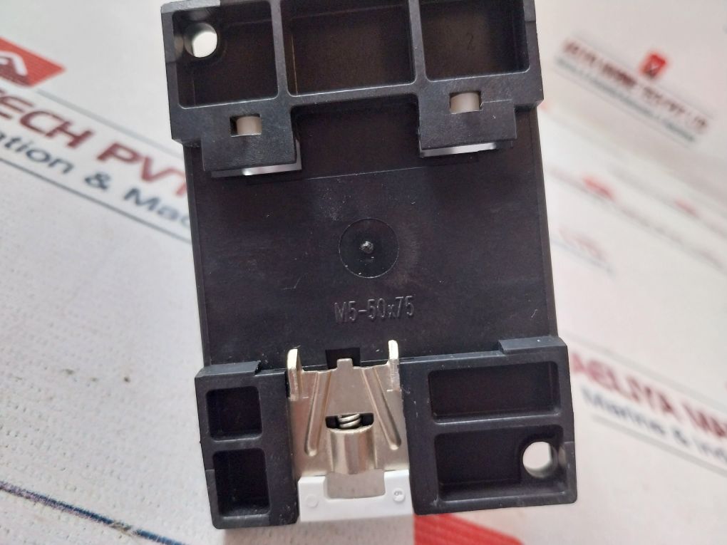 Moeller Ez1 Base For Seperate Mounting