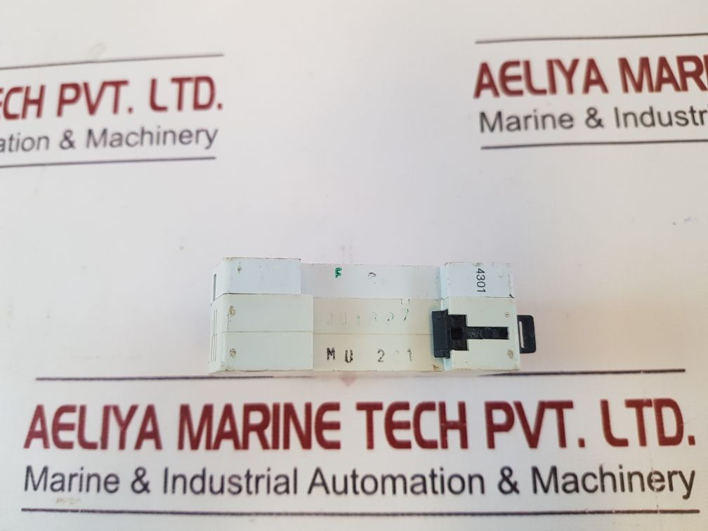 Moeller Faz-c2 Circuit Breaker With FazFip-xhi11 Auxiliary Switch