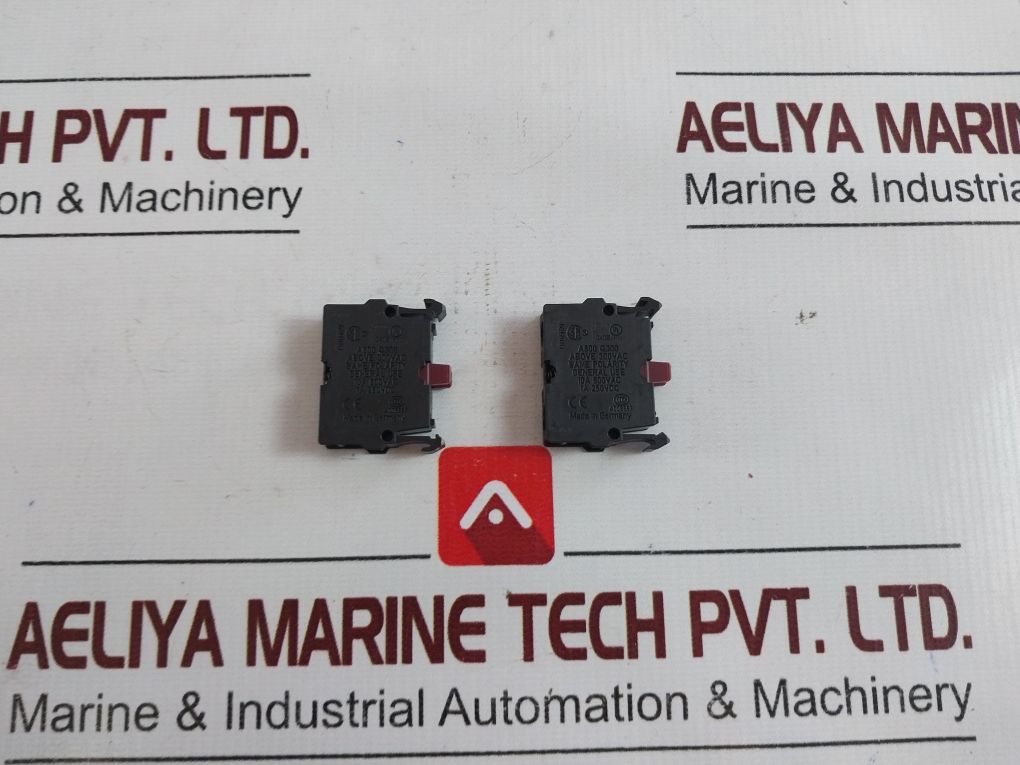 Lot Of 2X Moeller M22-k01 Contact Block