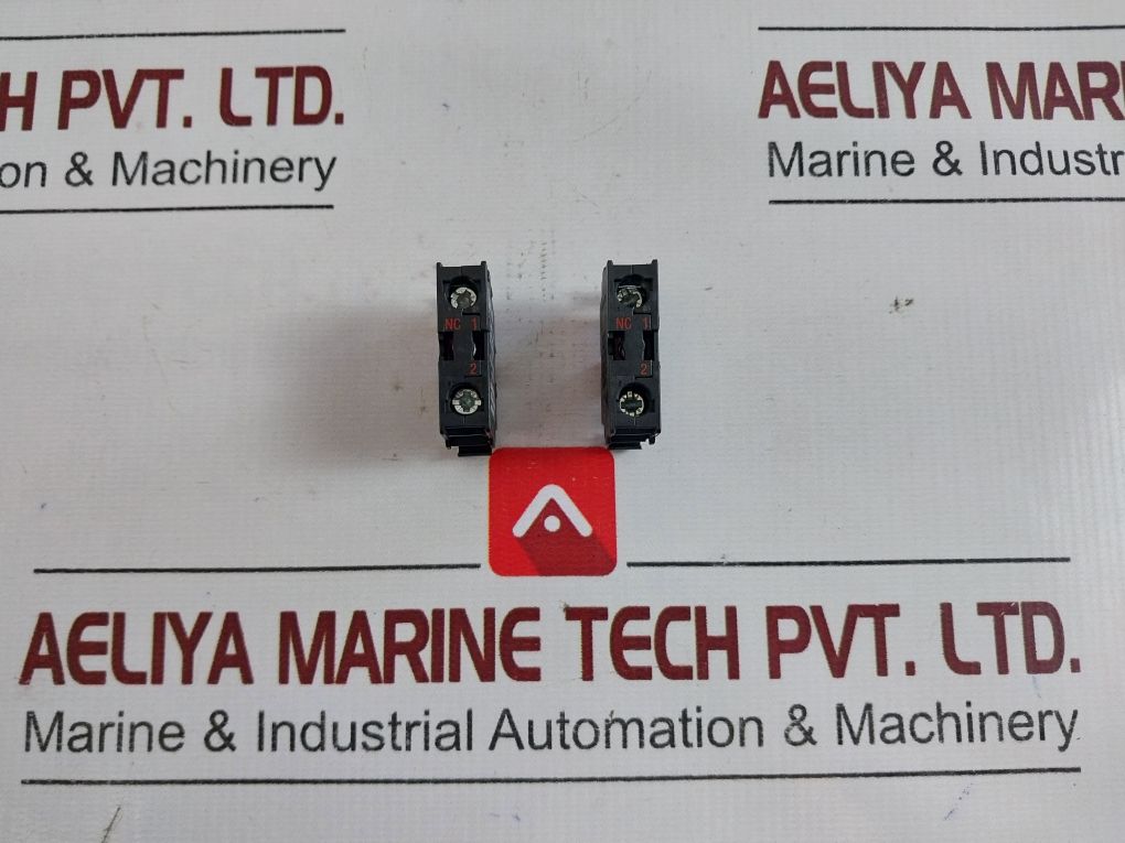 Lot Of 2X Moeller M22-k01 Contact Block