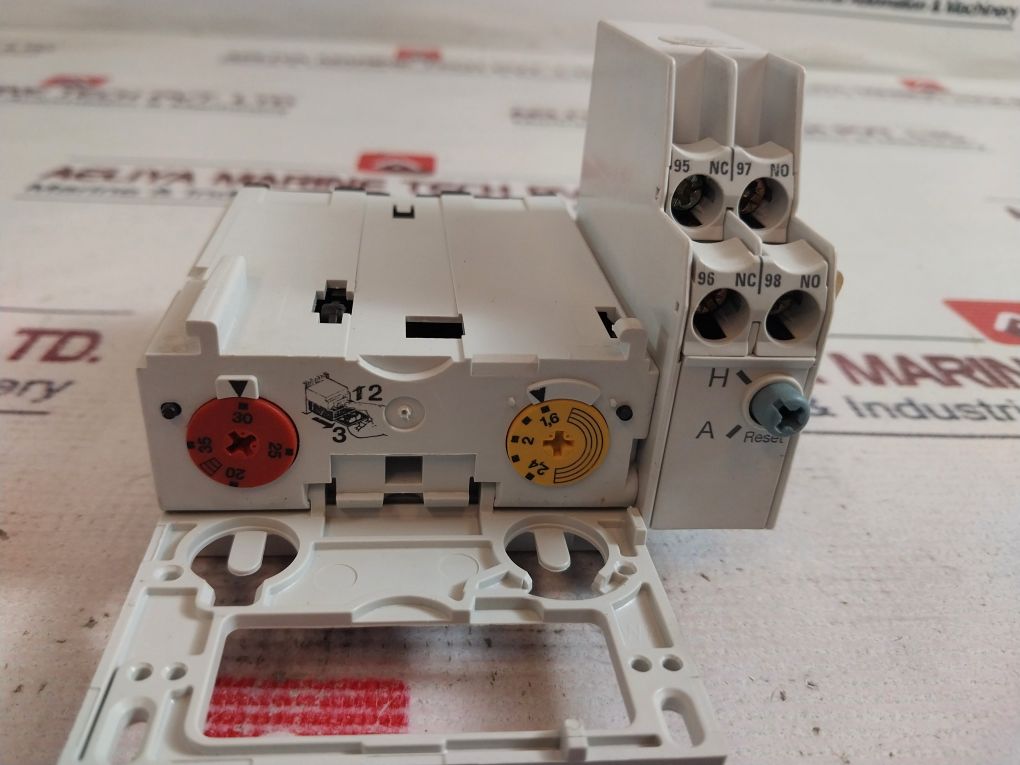 Moeller Zmr-2,4-pkz2 Motor Protective Trip Block With Overload Relay