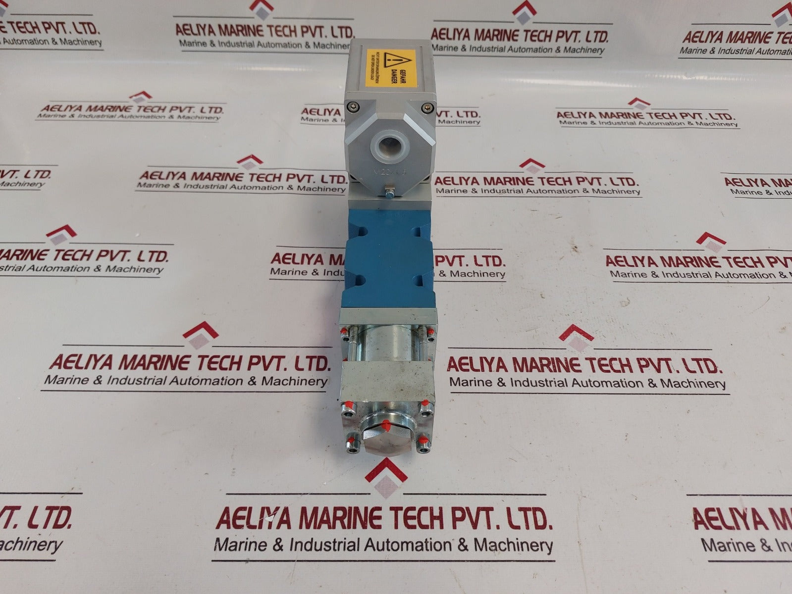Moog D634K2007C Solenoid Valve R24Kd2M0Nxm2
