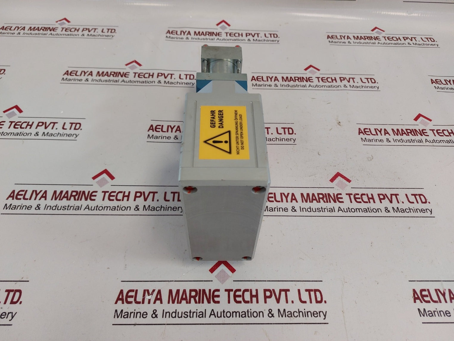 Moog D634K2007C Solenoid Valve R24Kd2M0Nxm2
